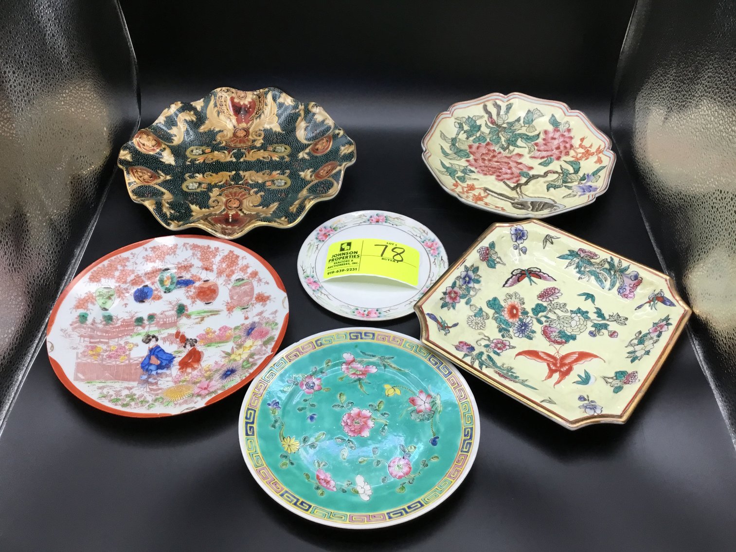 Image for Round 2 Huge Online Only Collectible, Vintage, Unique Glass and Ceramics Auction!