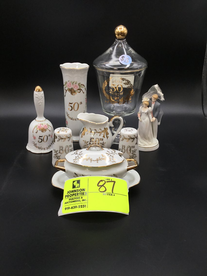 Image for Round 2 Huge Online Only Collectible, Vintage, Unique Glass and Ceramics Auction!