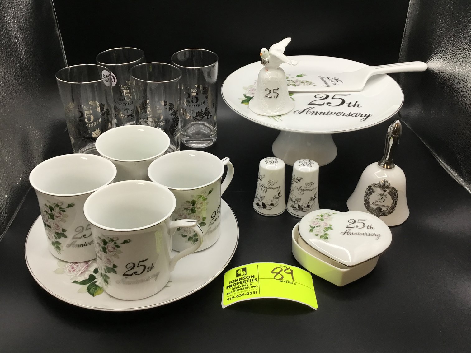 Image for Round 2 Huge Online Only Collectible, Vintage, Unique Glass and Ceramics Auction!