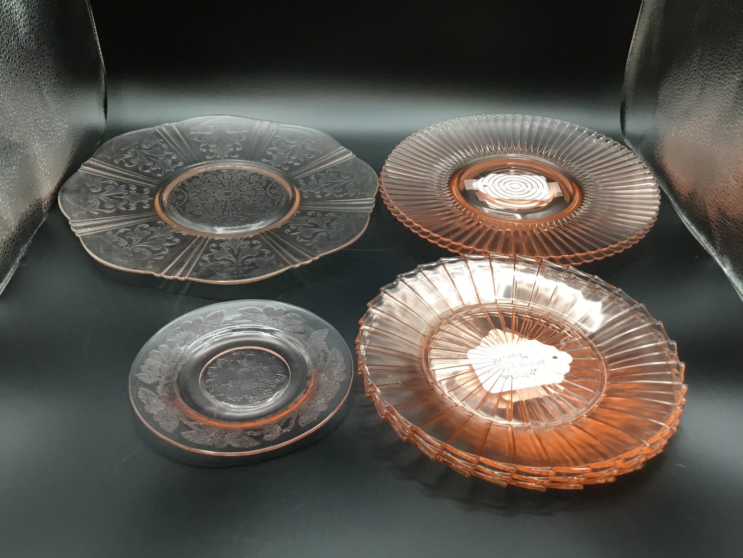 Image for Round 2 Huge Online Only Collectible, Vintage, Unique Glass and Ceramics Auction!