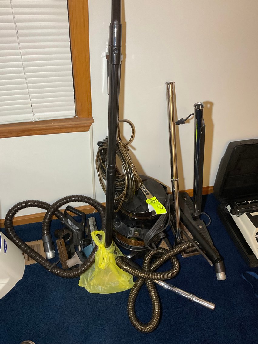 Image for Online Only Personal Property Auction outside of Pembroke!