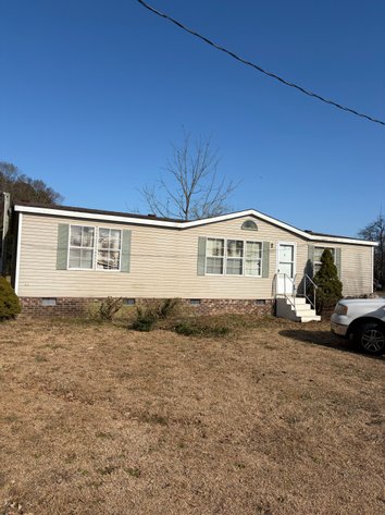 Image for Manufactured Home in Clayton off of BUS 70 in this Online /Live / Simulcast Auction Event!