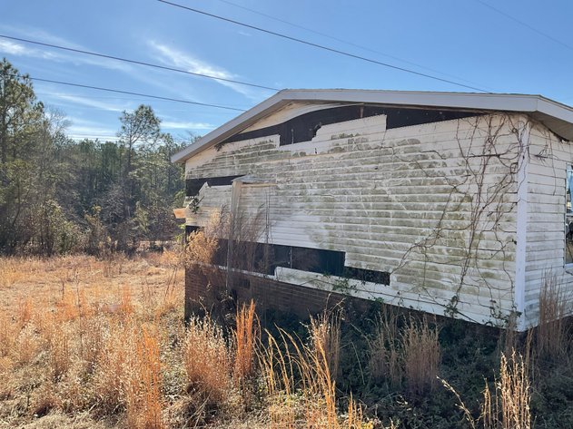 Image for Double wide and 1.33 Acres in this Online/Live/Simulcast Auction!