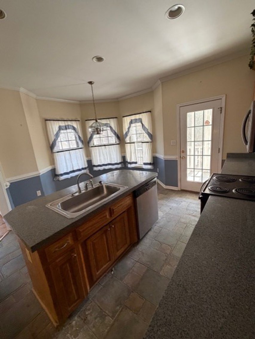 Image for DonniBrook Single Family Home Online/Live Auction!