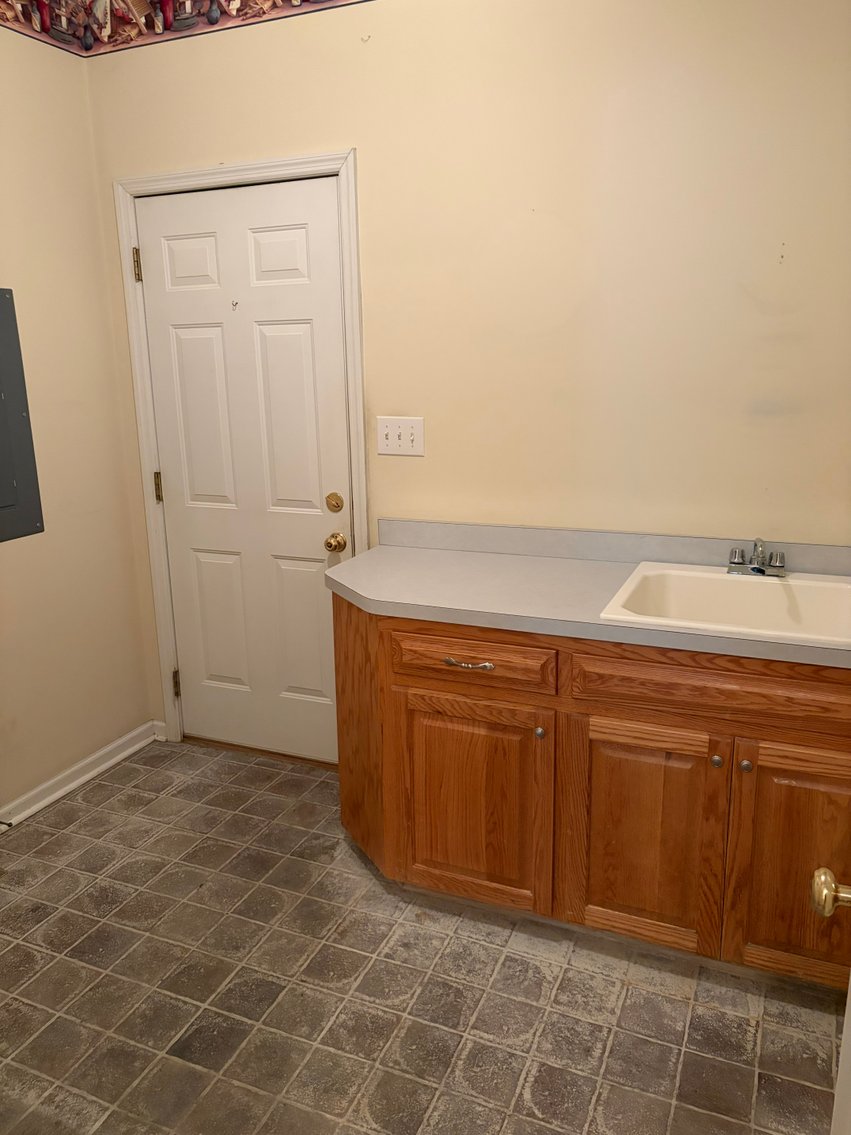 Image for DonniBrook Single Family Home Online/Live Auction!