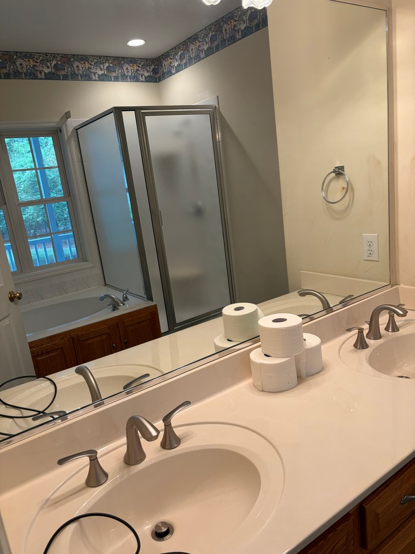 Image for DonniBrook Single Family Home Online/Live Auction!