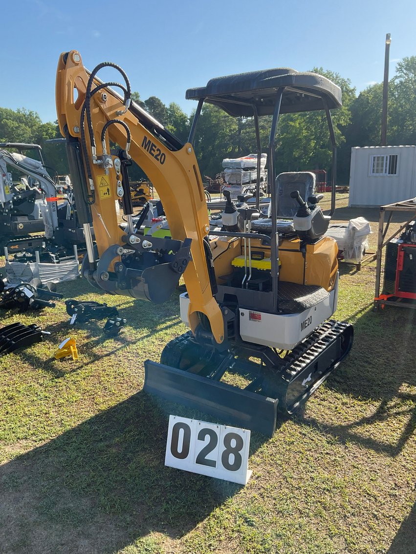 Image for Online / Live / Simulcast Equipment Auction Held at JP Headquarters– Compact Construction & Recreational Units