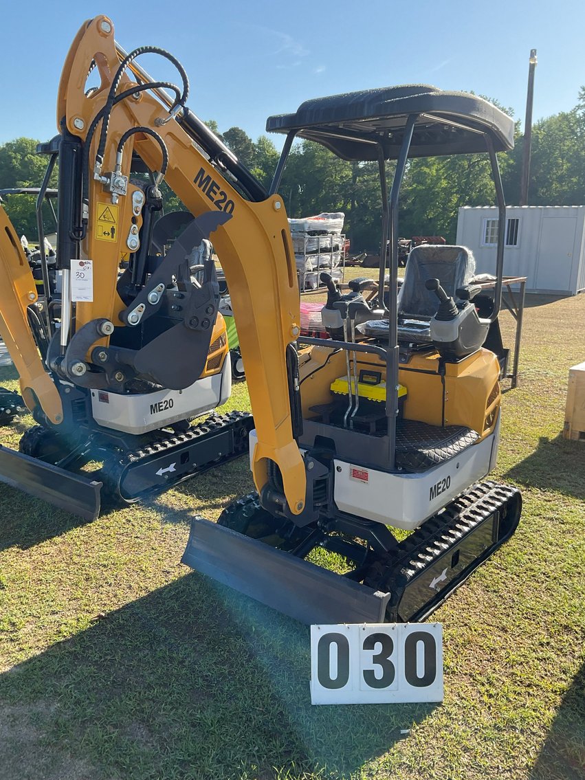 Image for Online / Live / Simulcast Equipment Auction Held at JP Headquarters– Compact Construction & Recreational Units