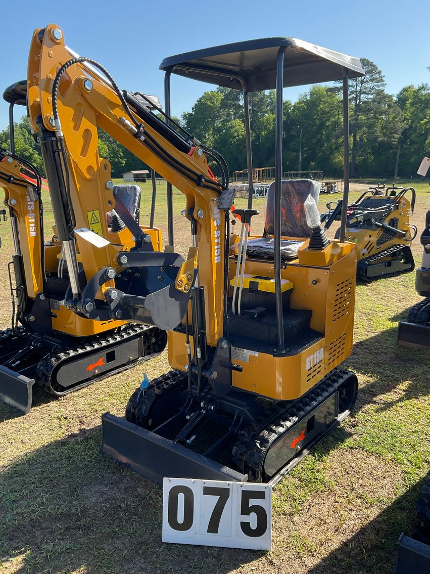 Image for Online / Live / Simulcast Equipment Auction Held at JP Headquarters– Compact Construction & Recreational Units