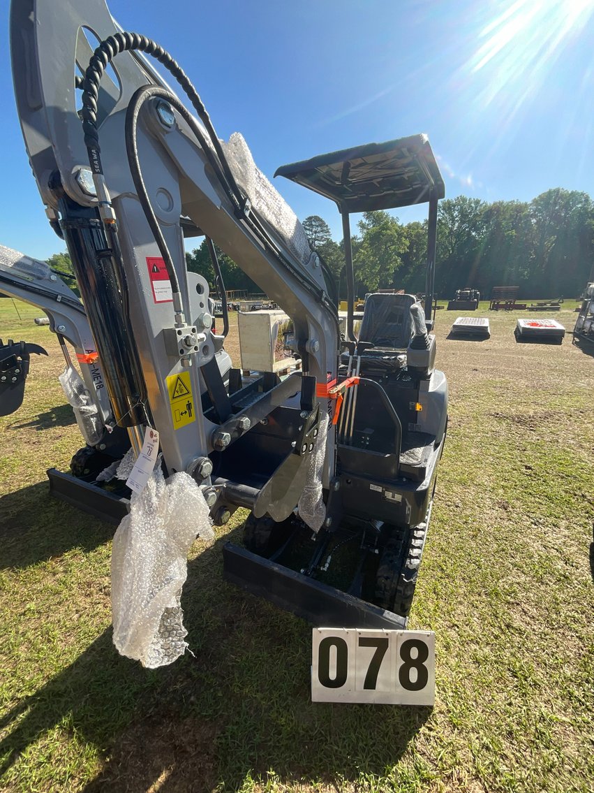 Image for Online / Live / Simulcast Equipment Auction Held at JP Headquarters– Compact Construction & Recreational Units