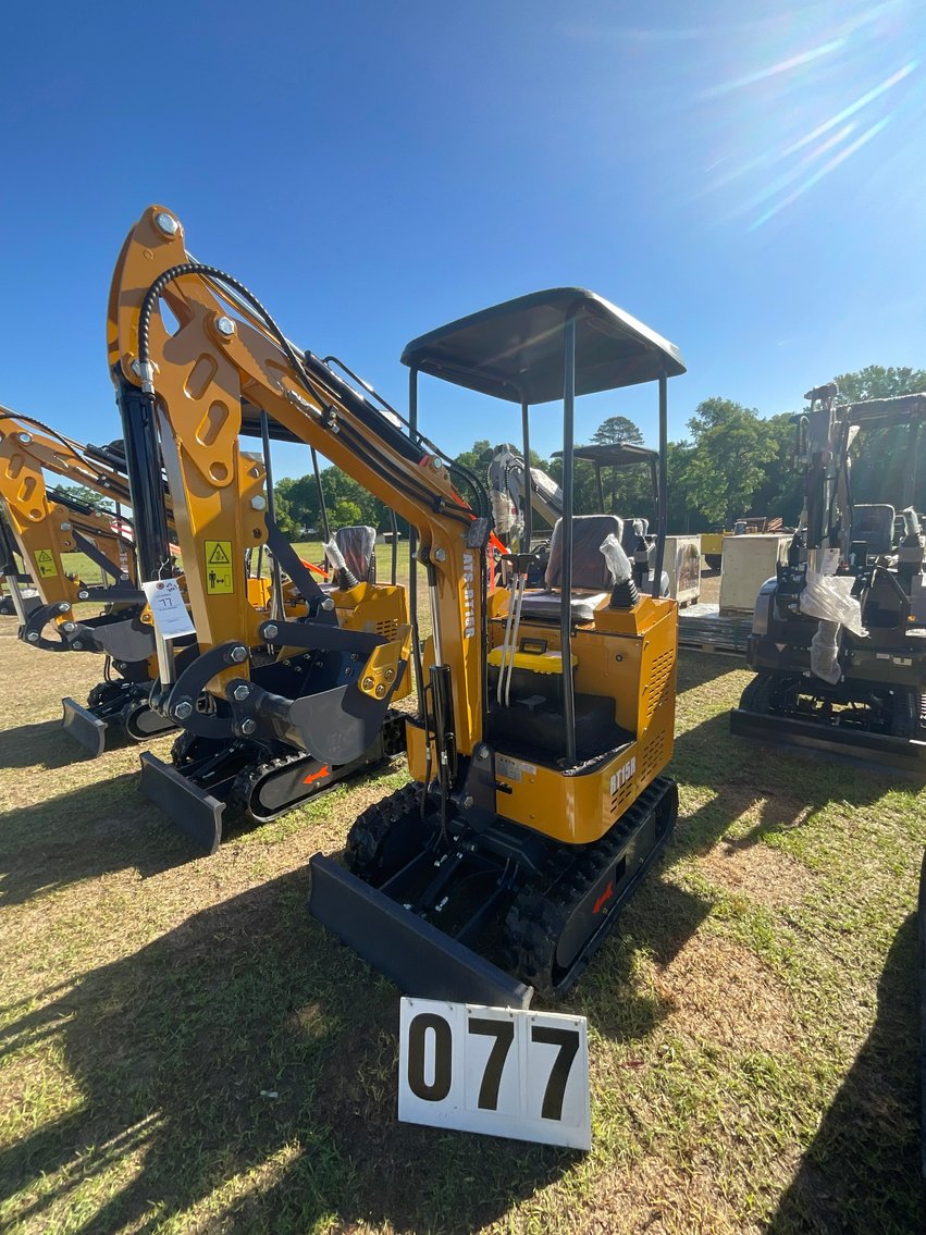 Image for Online / Live / Simulcast Equipment Auction Held at JP Headquarters– Compact Construction & Recreational Units