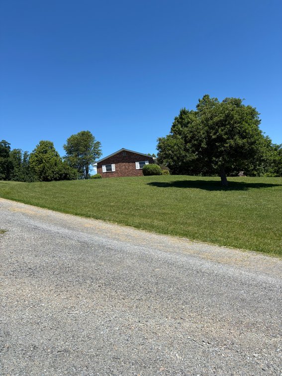 Image for Simulcast Mountain Ranch with a Basement Auction in Sparta for The Karen Lee Williams Estate (Deceased)