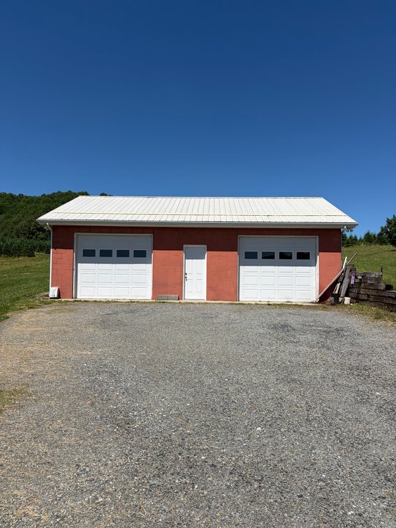 Image for Simulcast Mountain Ranch with a Basement Auction in Sparta for The Karen Lee Williams Estate (Deceased)