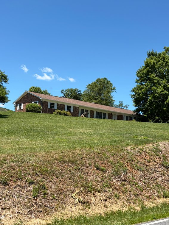 Image for Simulcast Mountain Ranch with a Basement Auction in Sparta for The Karen Lee Williams Estate (Deceased)