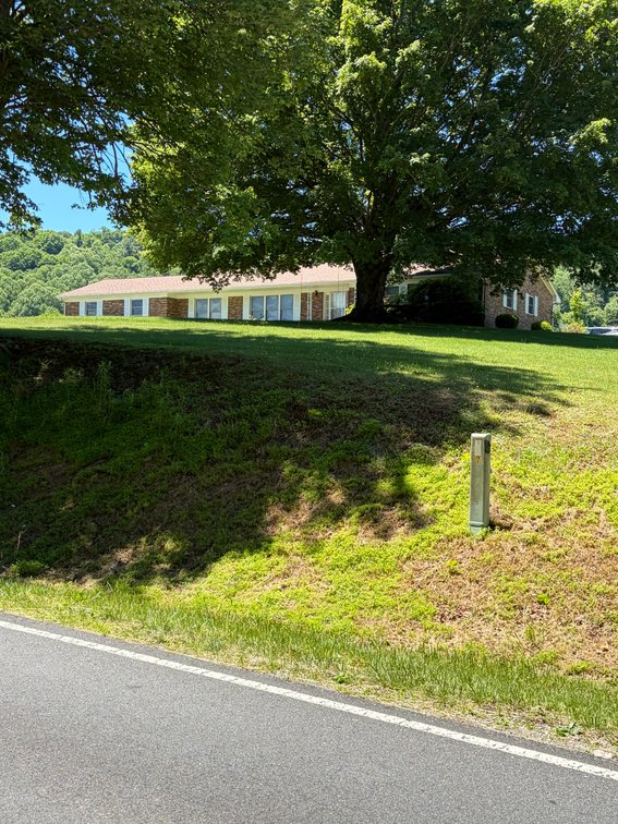Image for Simulcast Mountain Ranch with a Basement Auction in Sparta for The Karen Lee Williams Estate (Deceased)