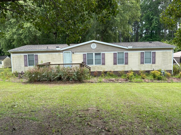 Image for Country Living Awaits – Happy Trails Simulcast Auction