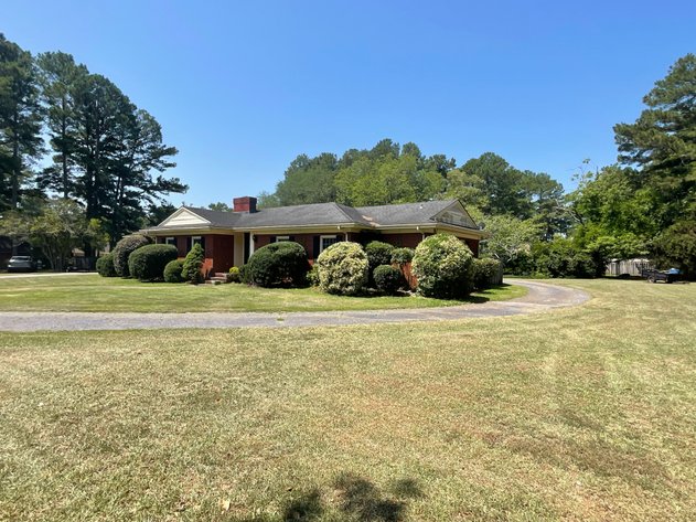 Image for Charming Dunn Home Simulcast Auction Opportunity!