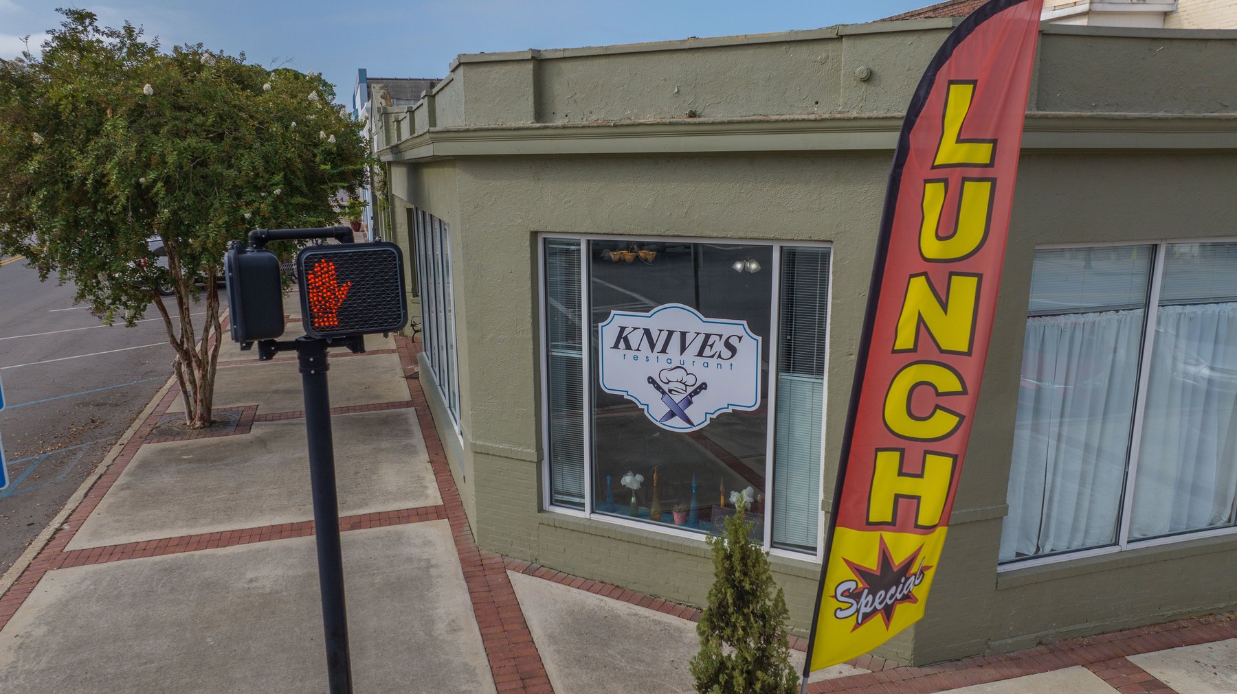 Image for Knives Restaurant – Camilla, Georgia