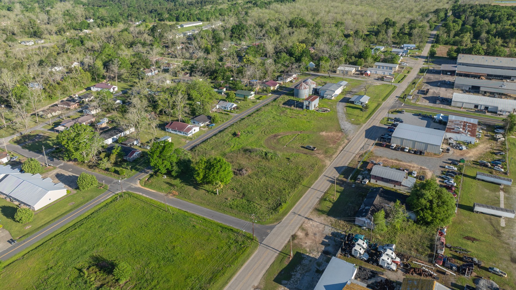 Image for Commercial Investment Opportunity - 3.29+/- Acres - Warehouse, Grain Storage & Shop