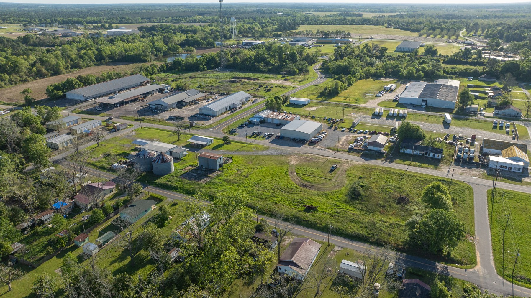 Image for Commercial Investment Opportunity - 3.29+/- Acres - Warehouse, Grain Storage & Shop