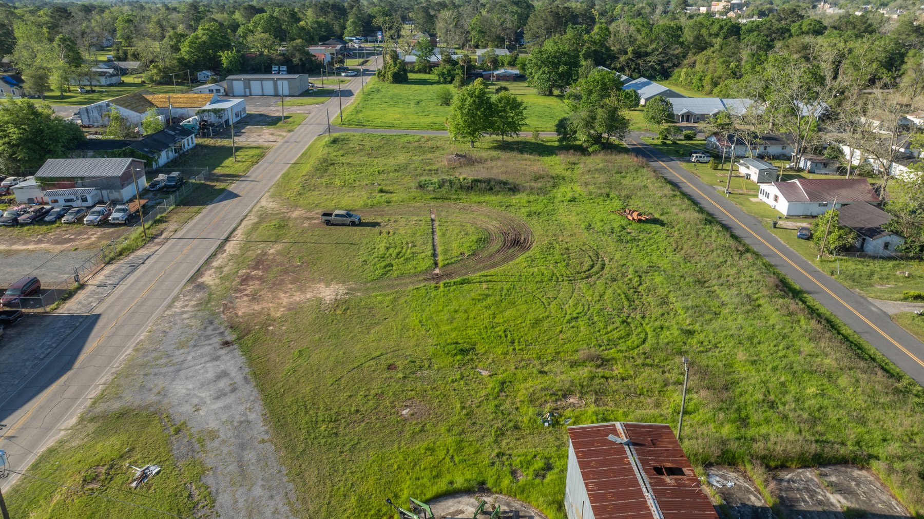 Image for Commercial Investment Opportunity - 3.29+/- Acres - Warehouse, Grain Storage & Shop