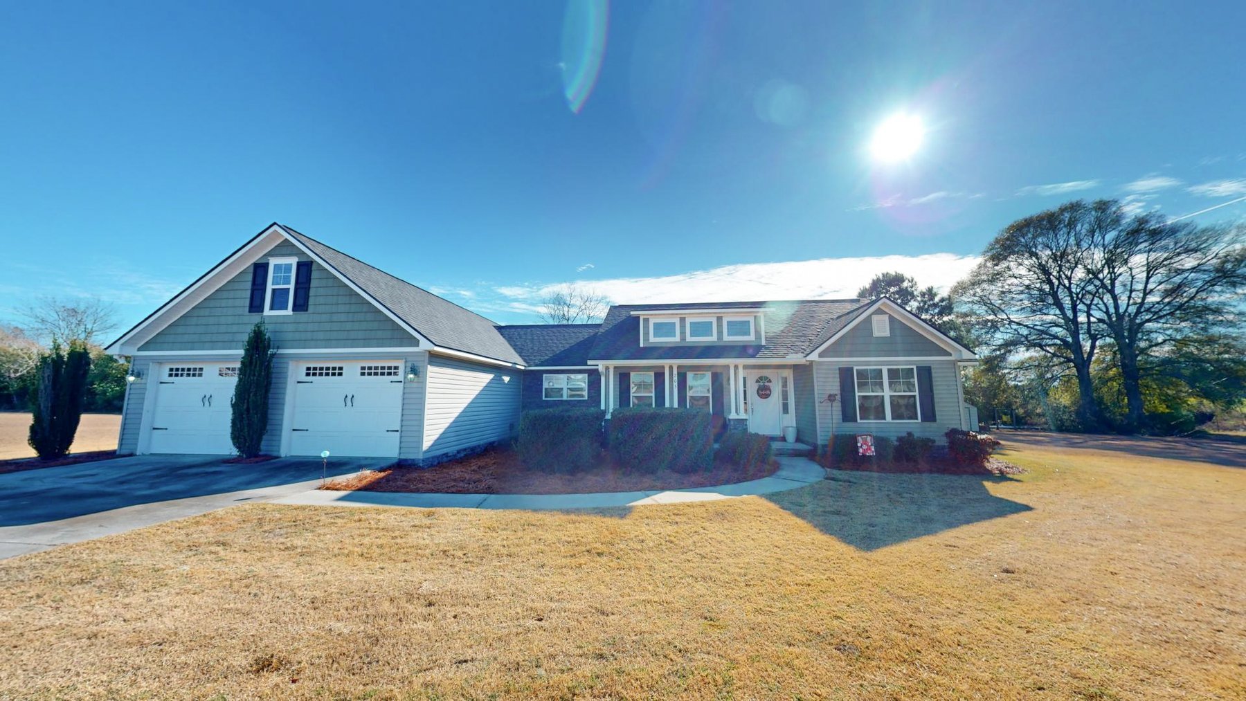 Image for Charming Burnside Estates Home - 1,888 SF, Screened-In Porch, Vaulted Ceilings, & More