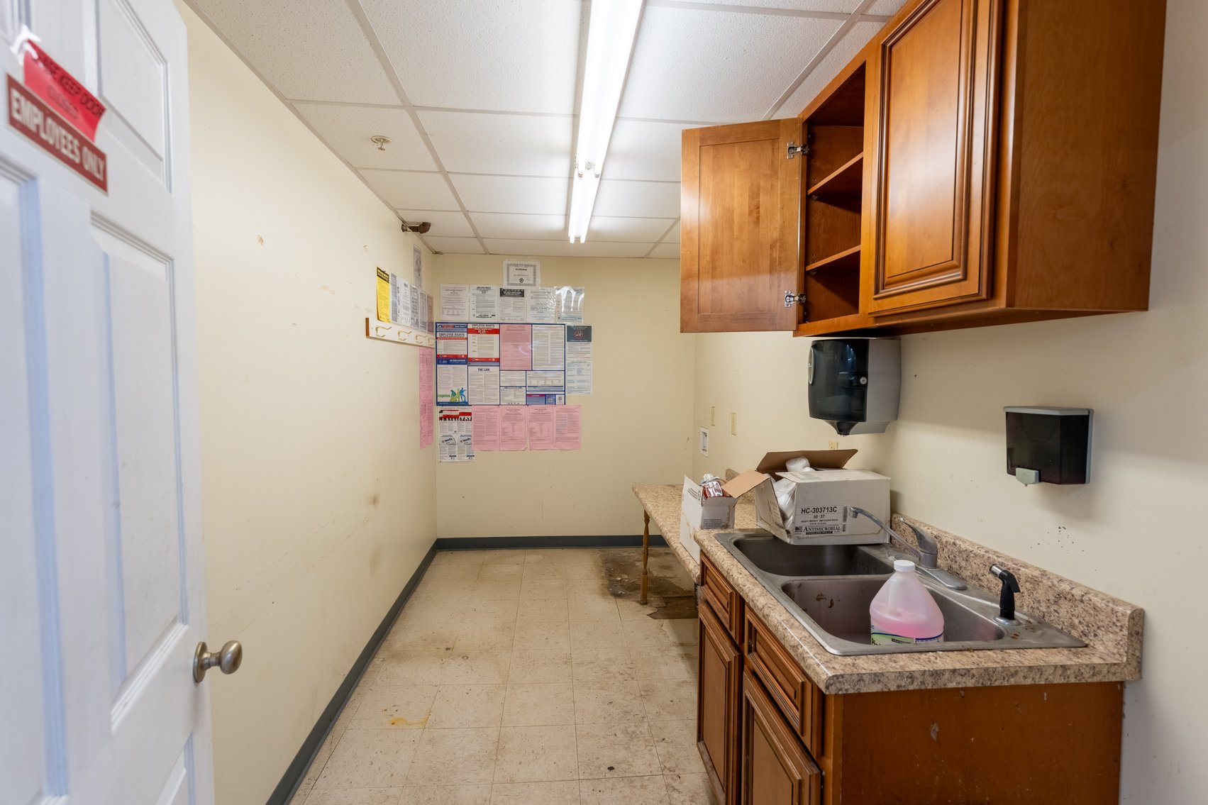 Image for High-Traffic Commercial Property on 2.4+/- Acres - Prime Retail & Warehouse Space - 30,060+/- Total Building SF Offered Divided & as a Whole