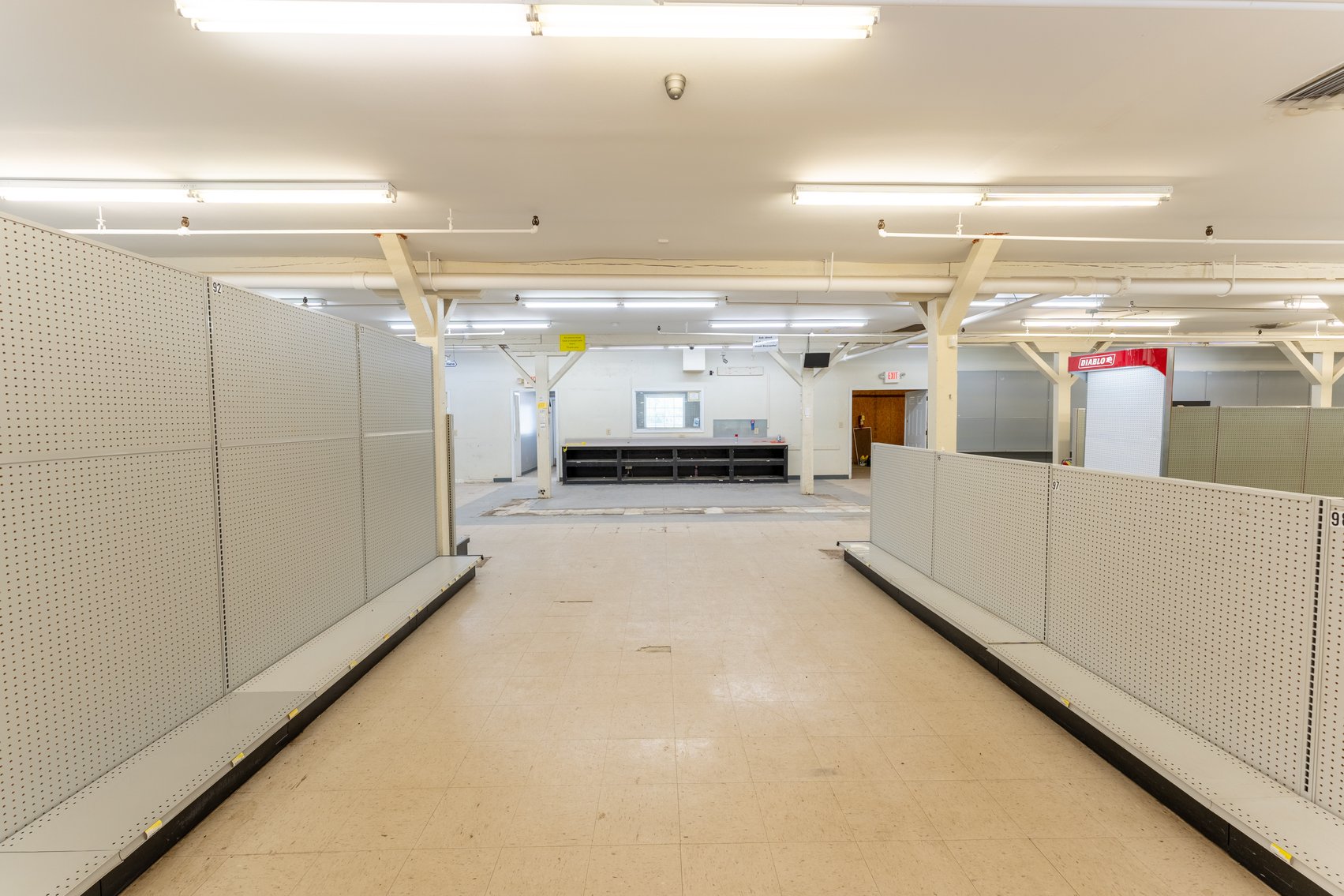 Image for High-Traffic Commercial Property on 2.4+/- Acres - Prime Retail & Warehouse Space - 30,060+/- Total Building SF Offered Divided & as a Whole