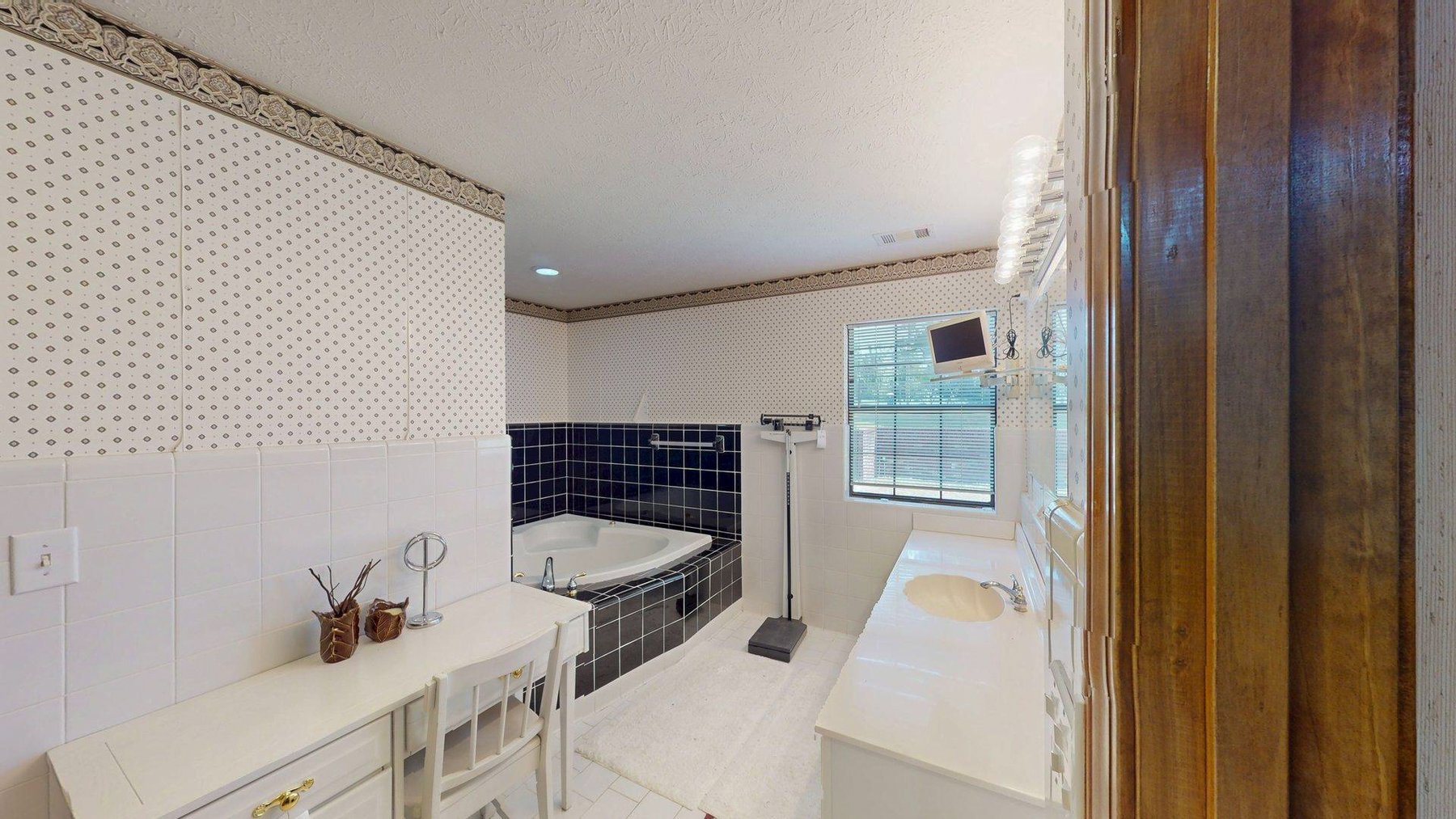 Image for 176+/- Acres - 6,546+/- SF Custom Lodge w/ Stocked Ponds & Food Plots - Mature Timber & Rocky Creek Frontage