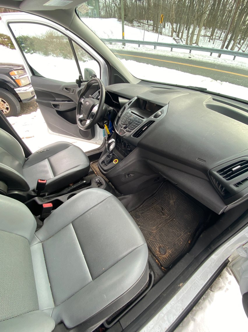 Image for Meriden, CT: 2017 FORD Transit Connect Cargo Van