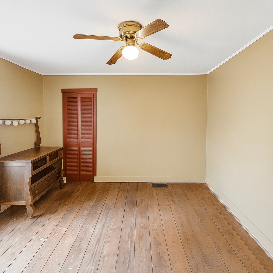 Image for 1135 S Pear St, Havana, IL 62644 (Mason County)