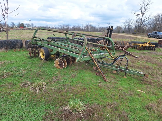 Image for JOHN DEERE 210 Disk Harrow