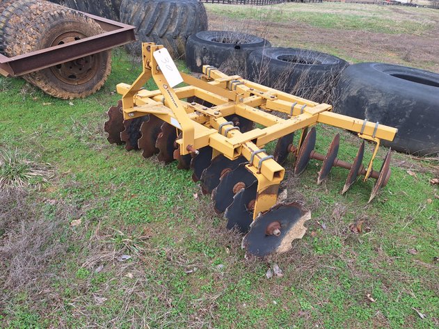 Image for COUNTYLINE Heavy-Duty Disc Harrow