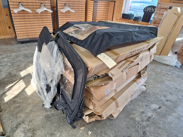 Image for Lot of Jeep Covers and Doors