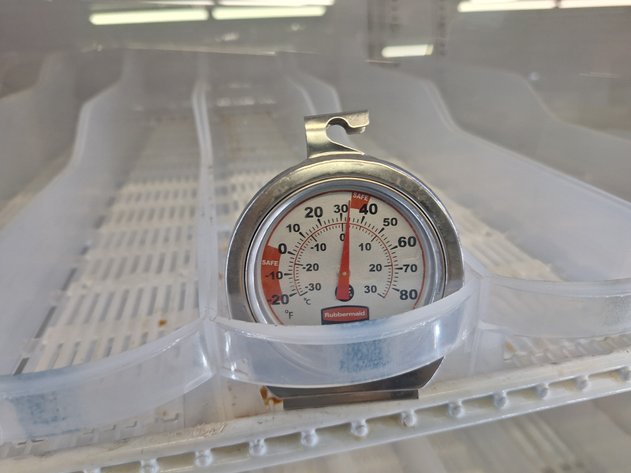 Image for TRUE Upright Reach In Double Door Display Refrigerator