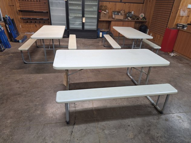 Image for (3) DISCOVER HOME Picnic Tables