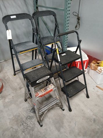Image for Lot of (4) Step Ladders