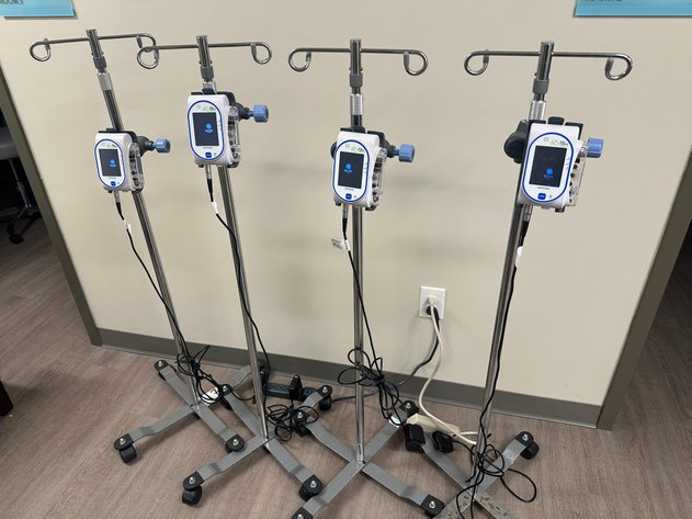 Image for Lot of (4) EITAN MEDICAL Sapphire Multi Therapy Infusion Pump on Mobile Stand