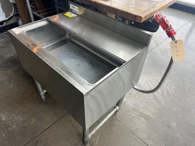 Image for Complete Soda Dispensing System with Ice Well