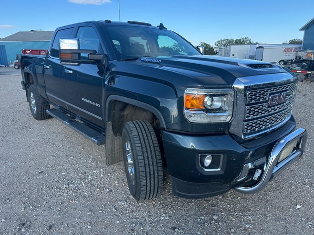 Image for 2018 GMC Sierra 2500 Denali HD Pickup Truck