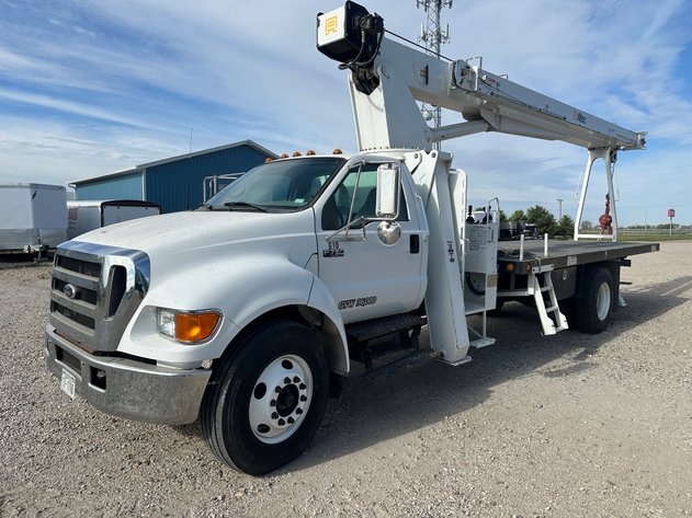 Image for 2006 FORD F-750 XLT Super Duty / ALTEC AC18-70B Telescopic Boom Truck Crane (LOW MILES / HOURS)