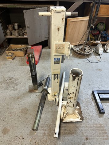 Image for (3) Assorted Trailer Jacks