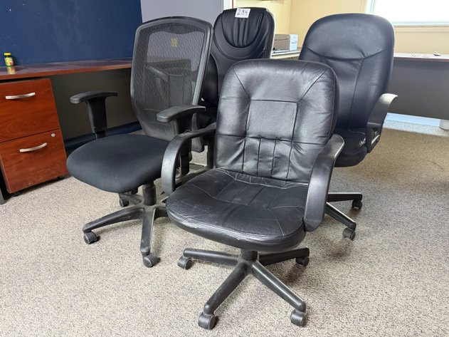 Image for (4) Black Rolling Office Chairs