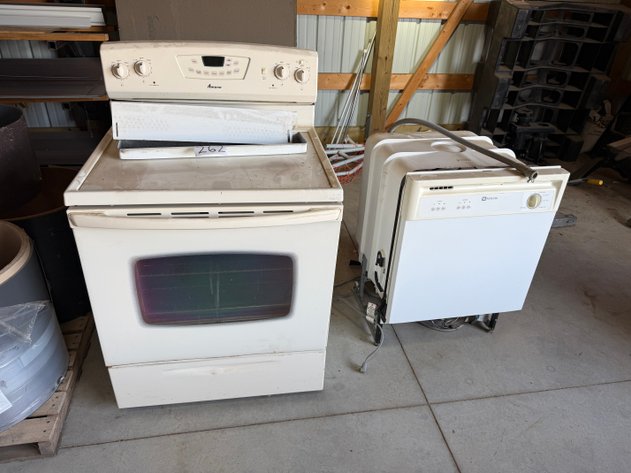 Image for AMANA Stove / Oven Range and MAYTAG Dishwasher