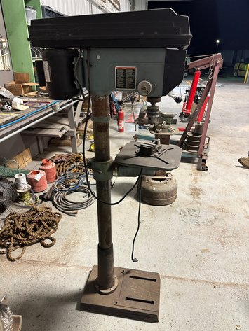 Image for DELTA 16-1/2in Floor Drill Press - Mo: 17-900
