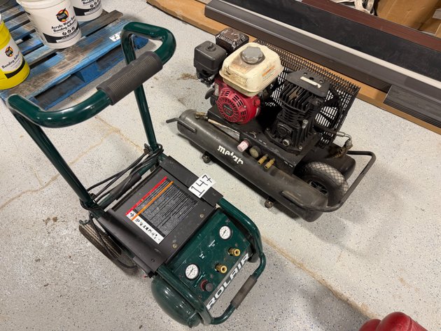 Image for (2) Portable Air Compressors - ROLAIR & METABO