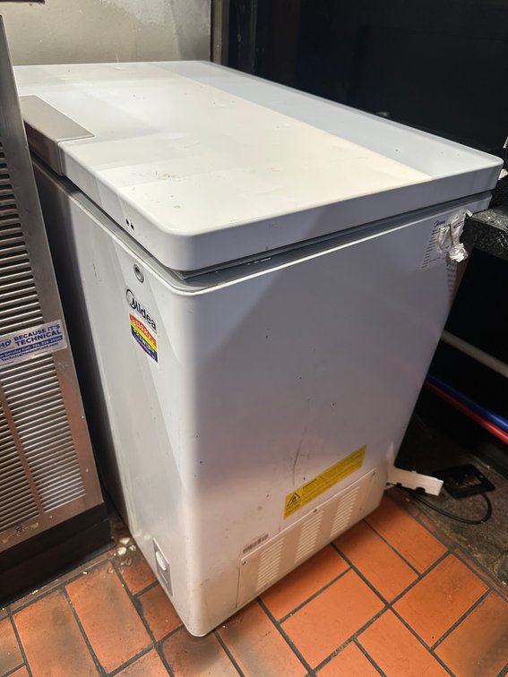 MIDEA Chest Freezer