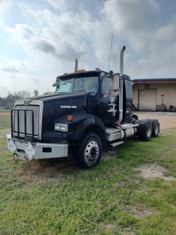 Image for Bryan, TX: Short Notice Sale of Diesel Garage & Vehicles