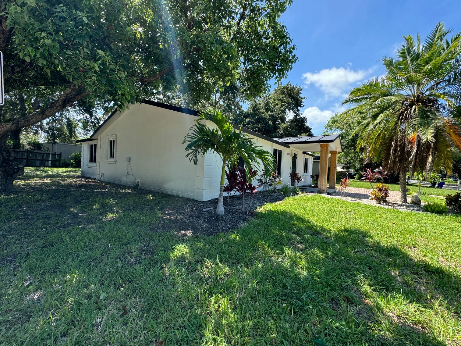 Image for 1395 Davis Rd. Dunedin