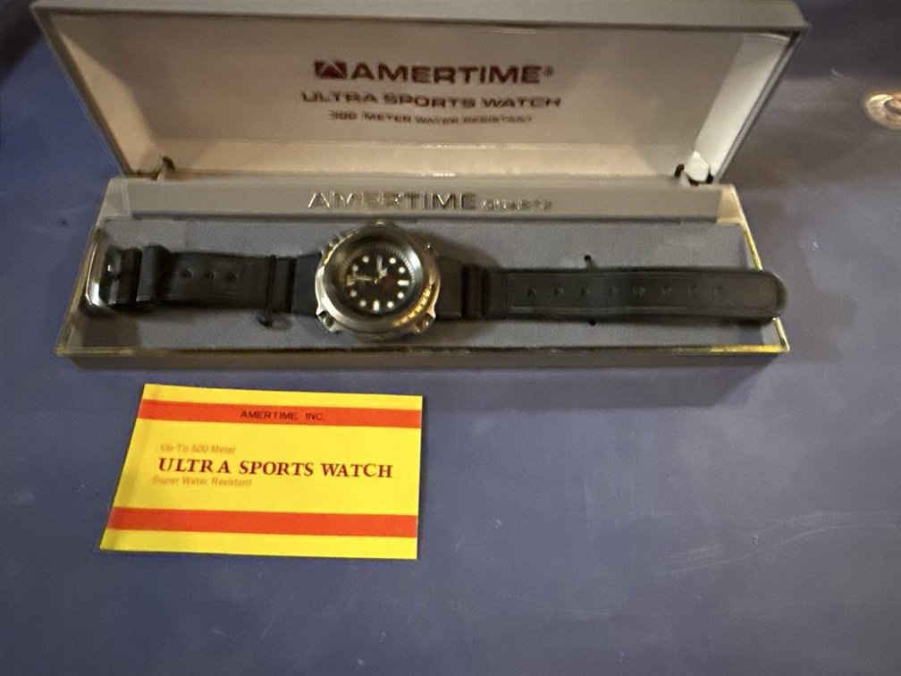 AMERTIME Ultra Sports Watch 300M Quartz